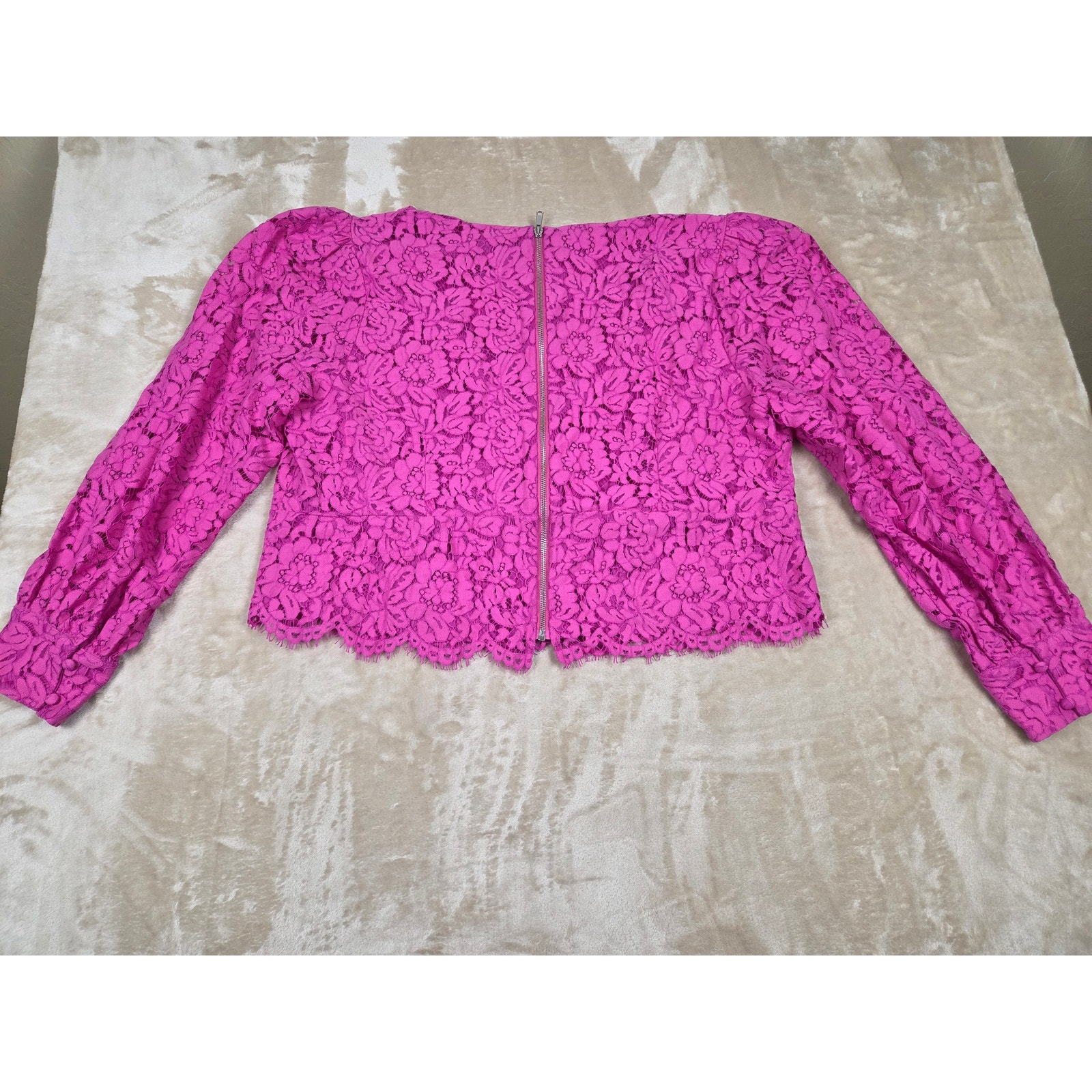 Fashion To Figure Magenta Pink Floral Lace V-Neck Crop Top Blouse 3x Plus — image 4 of 8